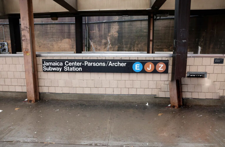 Straphanger, 61, punched, slashed on NYC subway train in random attack